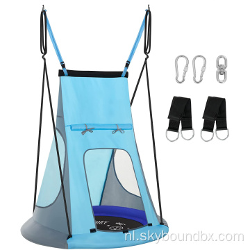 Kinderen hangende boom swing met tent